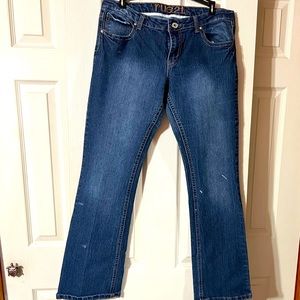 ✨Rue 21 size 11/12R Low rise women’s jeans💥